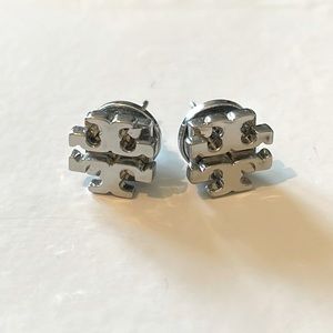 EUC Tory Burch Studs
